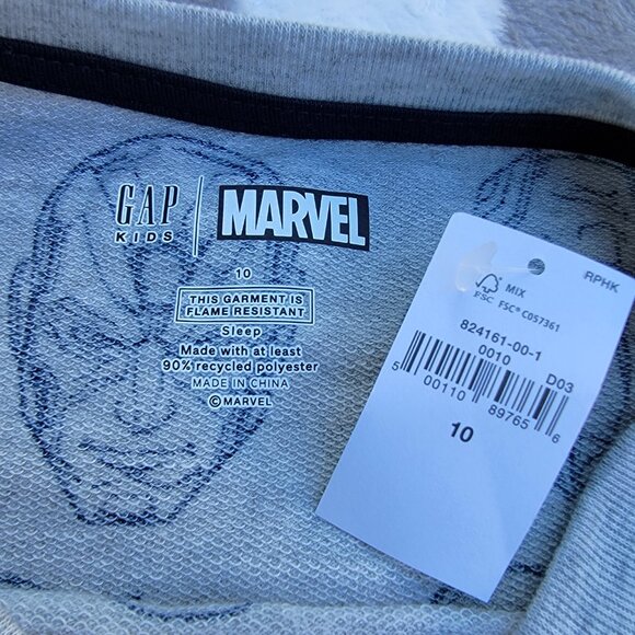 Gap Kids Marvel Long Sleeve Crewneck Size 10 NWT - Picture 2 of 4